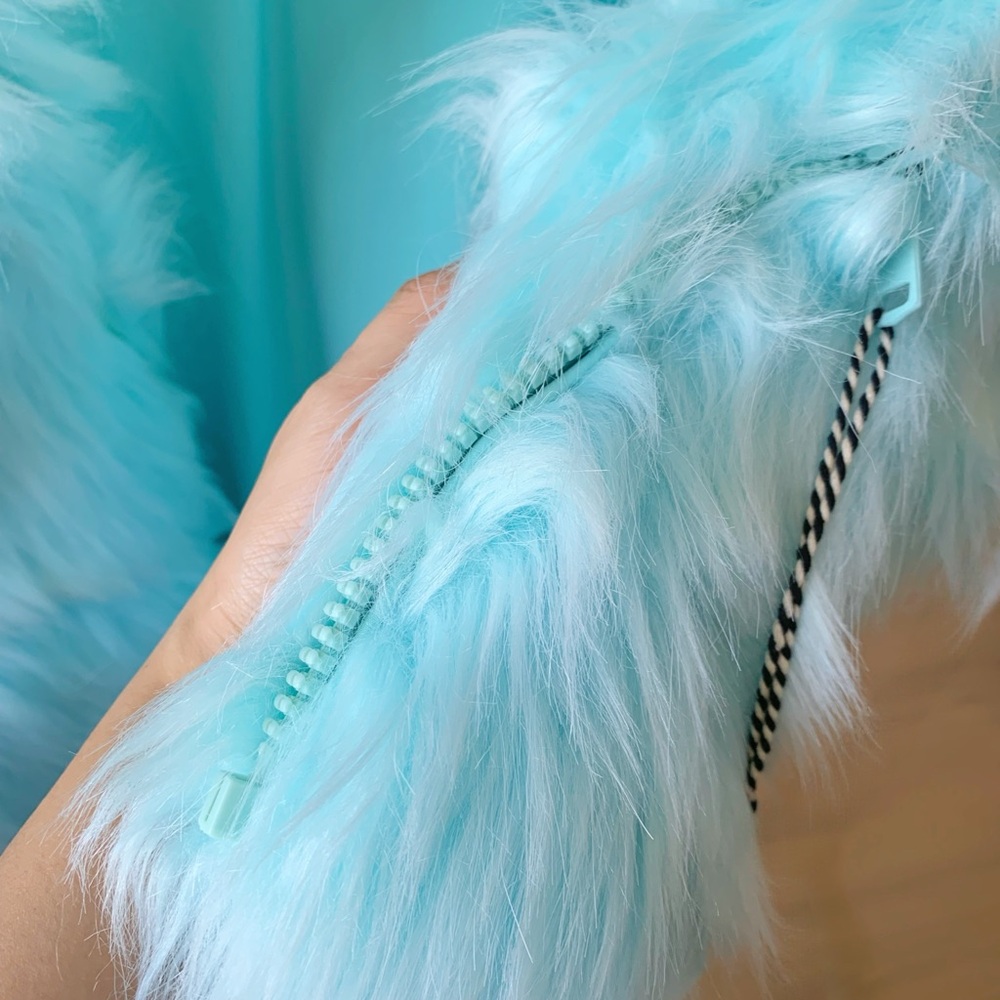 SMFK Pastel Aqua Faux Fur Zip Jacket – New With Tags - Picture 8 of 10